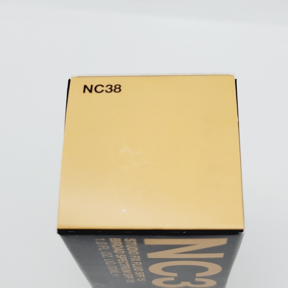 NC38 MAC Cosmetics Studio Fix SPF15 24Hr Matte Foundation Oil Control Brand New - Picture 14 of 14